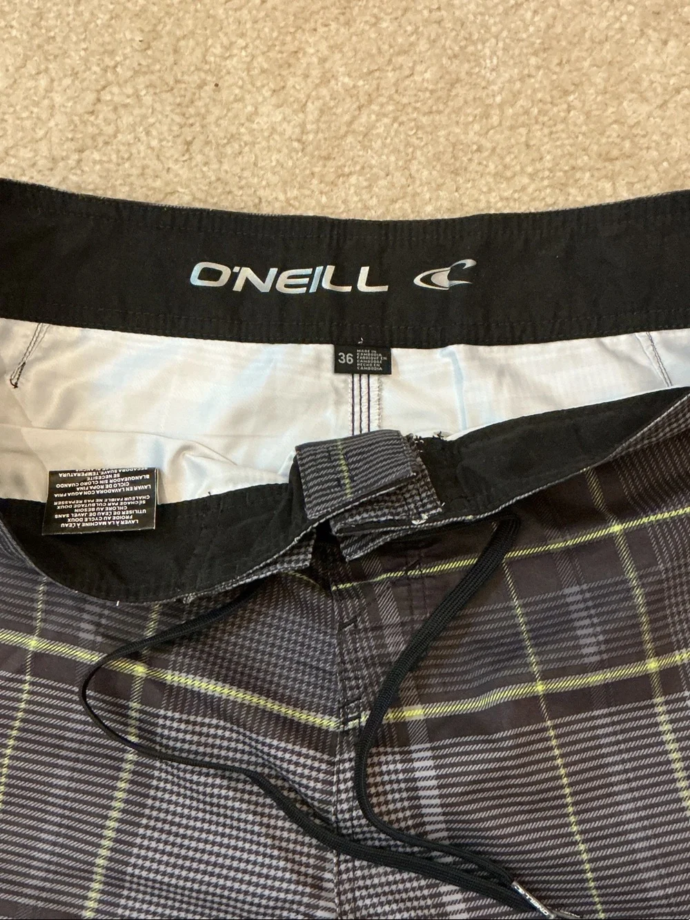 O'Neill Men’s Black Plaid 10” Board Shorts - Size 36